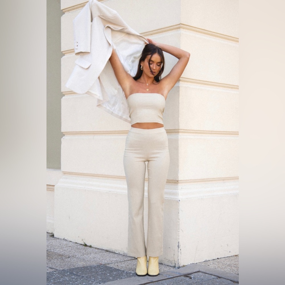 VRG GRL style icon pants in beige